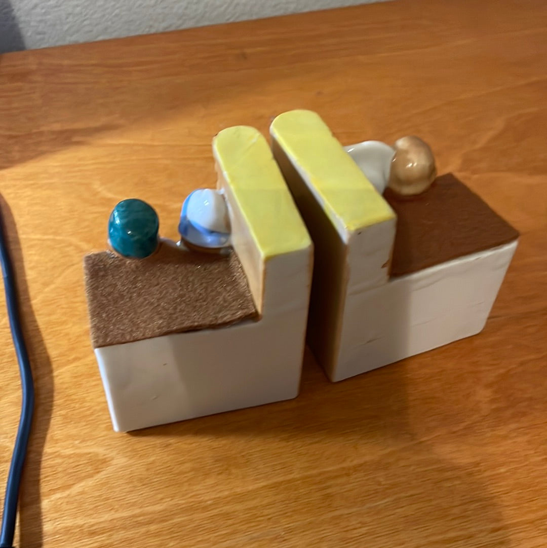 Bookends - Dutch kids Ceramic