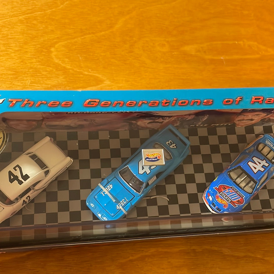 1998 NASCAR The Petty Racing Family - HotWheels Collectables