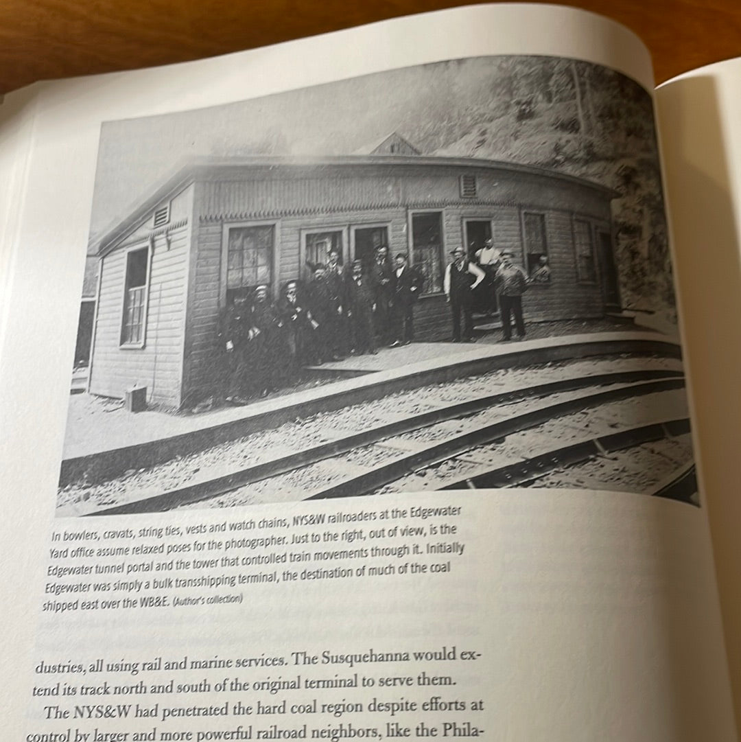 The New York Susquehanna & Western Railroad by Robert E. Mohowski