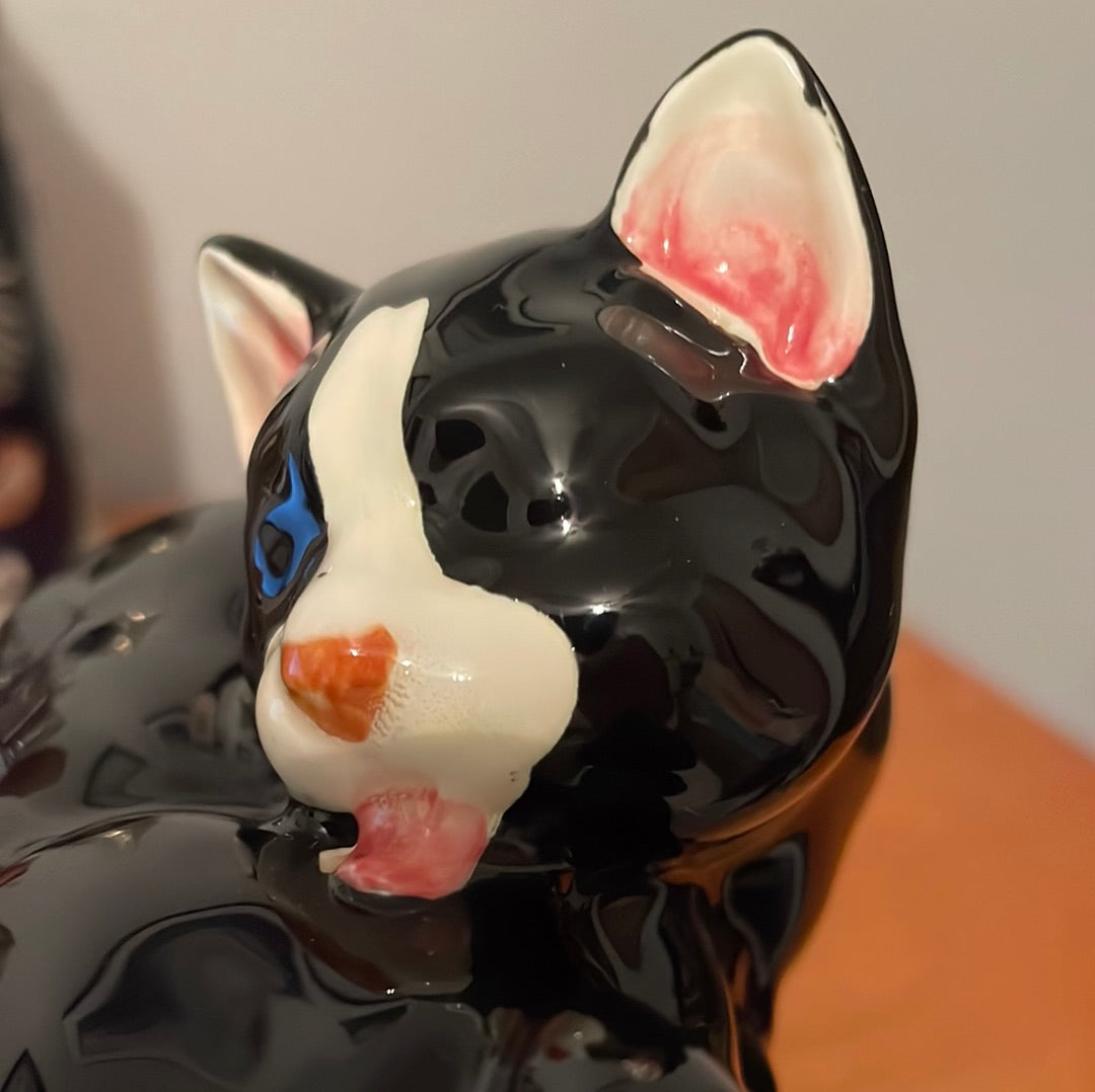 Takahashi Black Cat Vase
