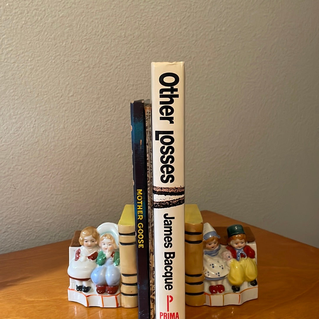 Bookends - Dutch kids Ceramic