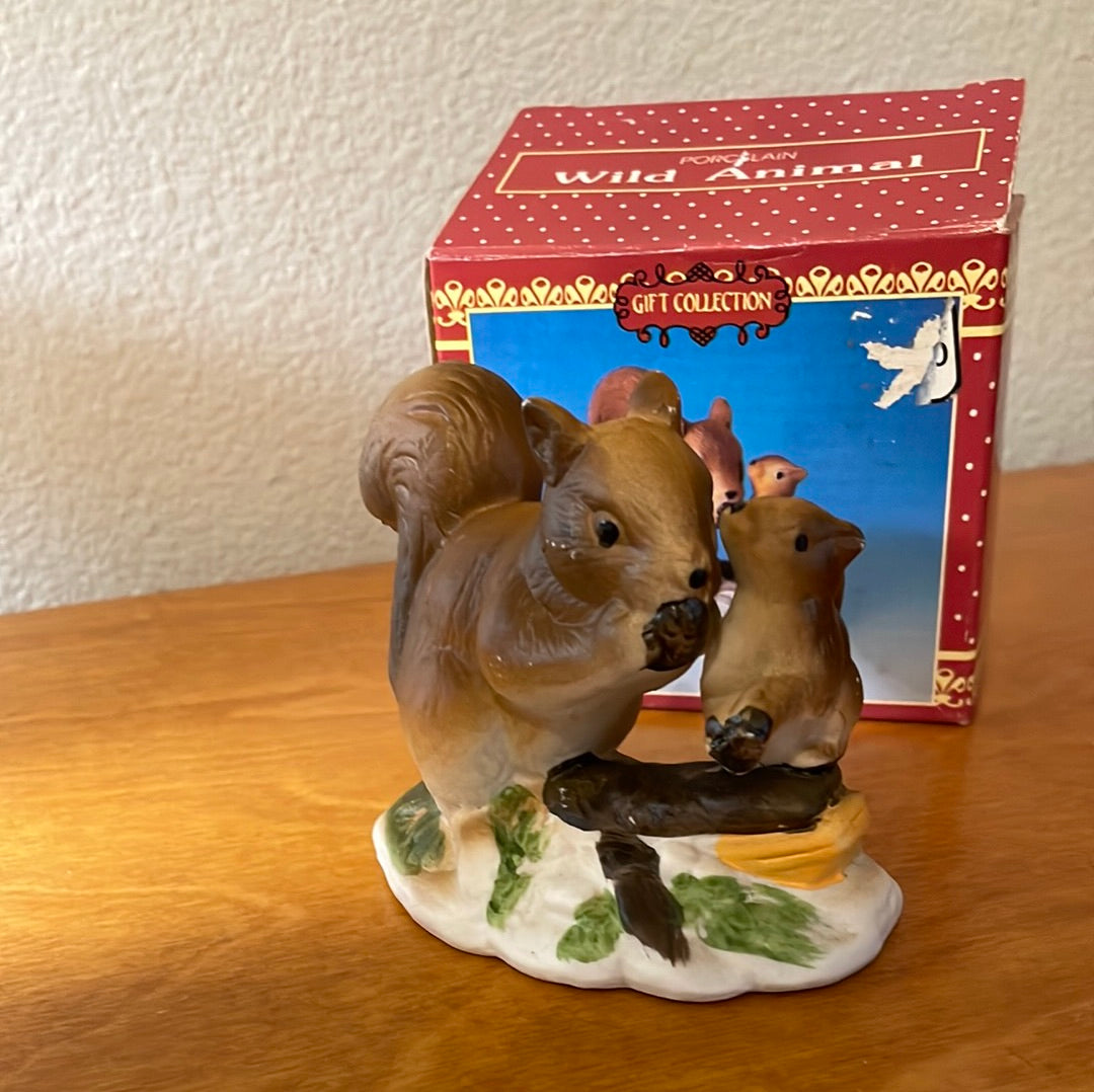 Wild Animal Squirrel & Baby