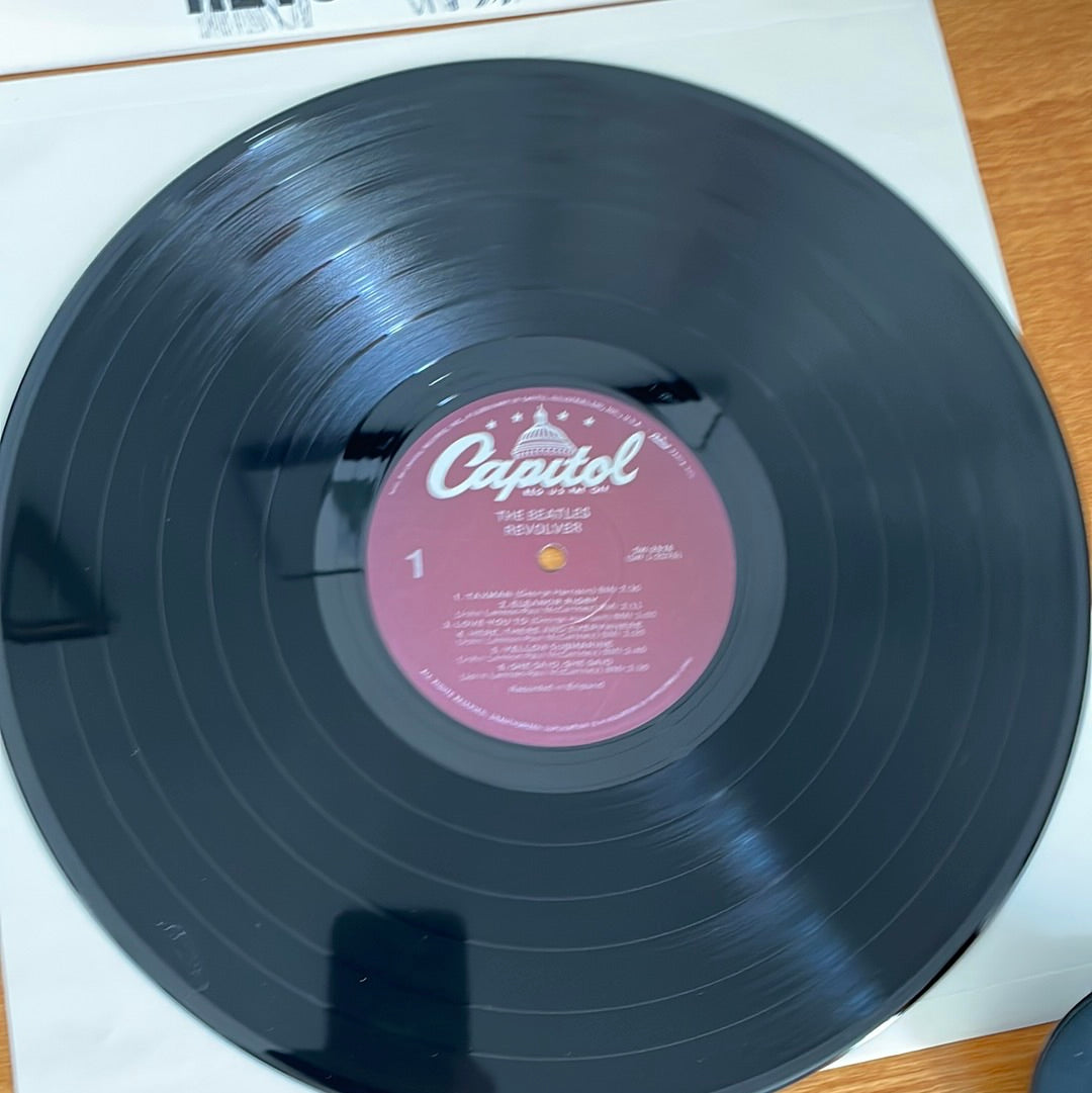 The Beatles - Revolver (c) By Capitol Records