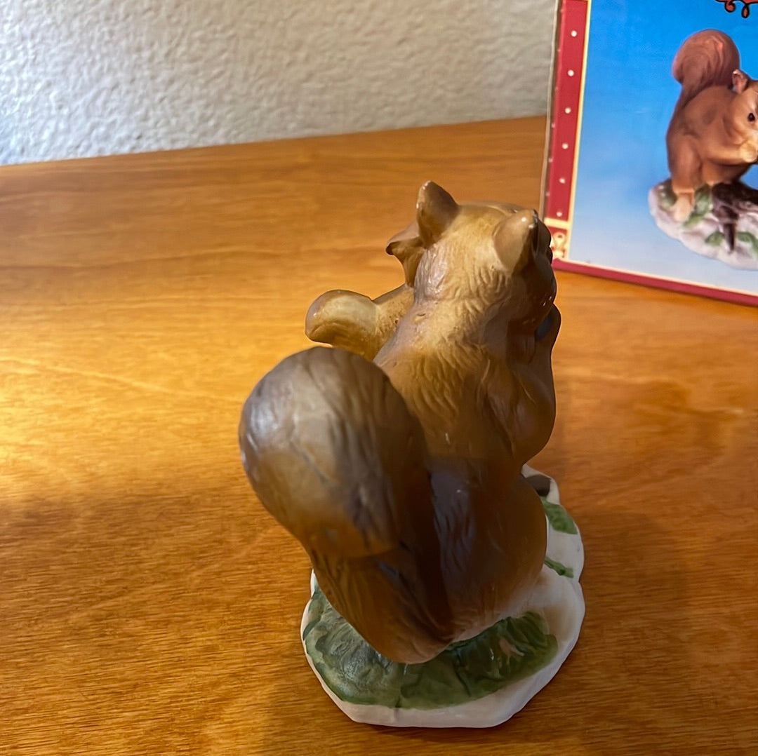 Wild Animal Squirrel & Baby