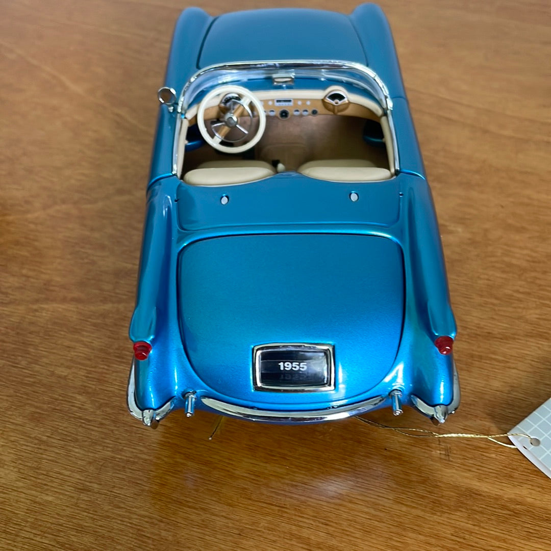 1955 Corvette - 1:24 Scale Die Cast Replica