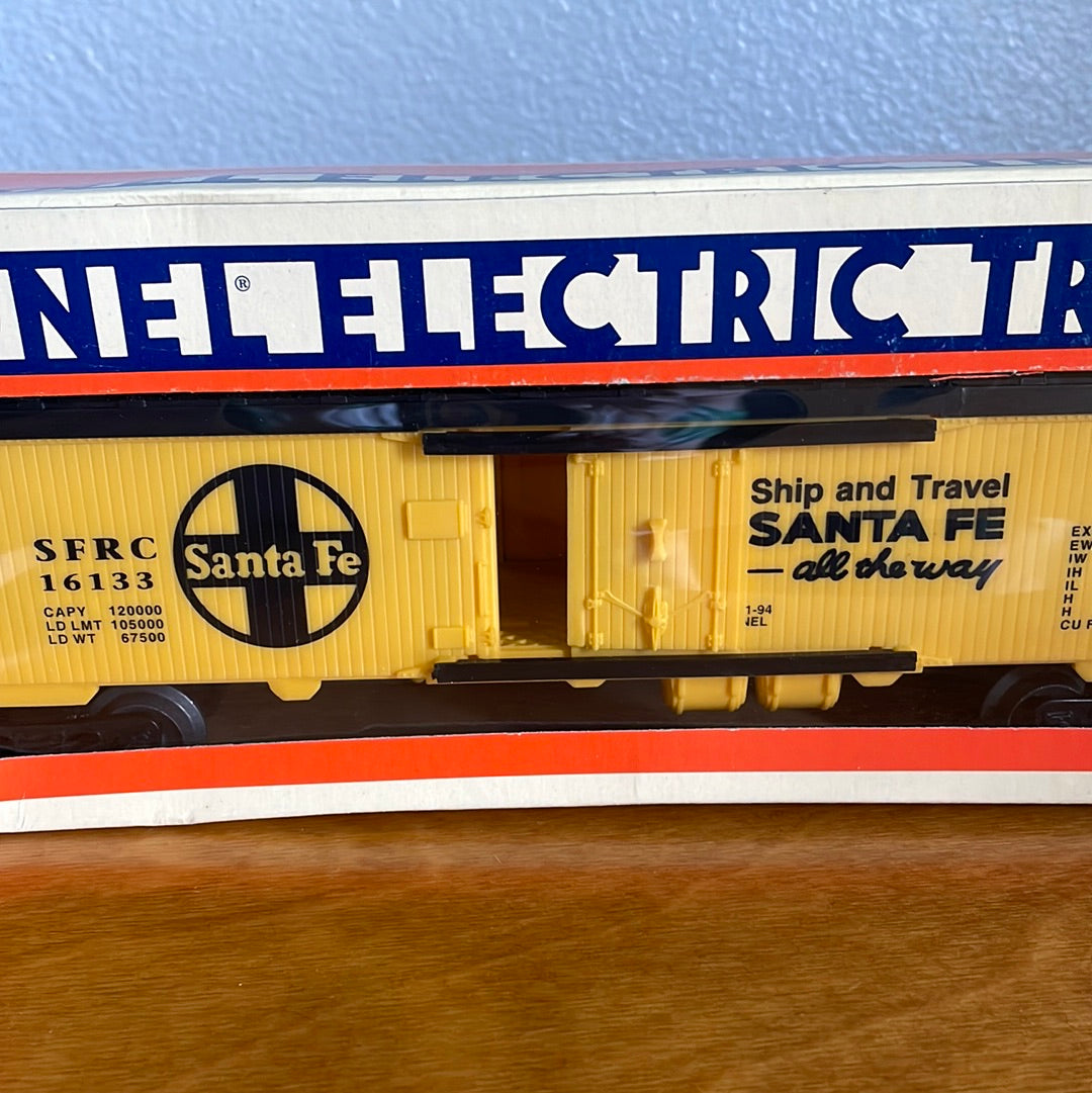 Lionel Santa Fe Reefer Box Car - Model No. 70-5713-200