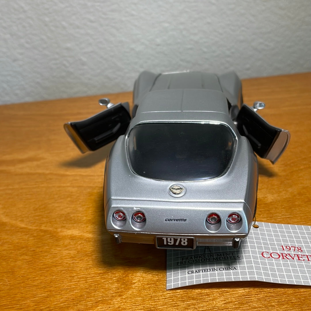 1978 Corvette - 1:24 Scale Die-Cast Replica