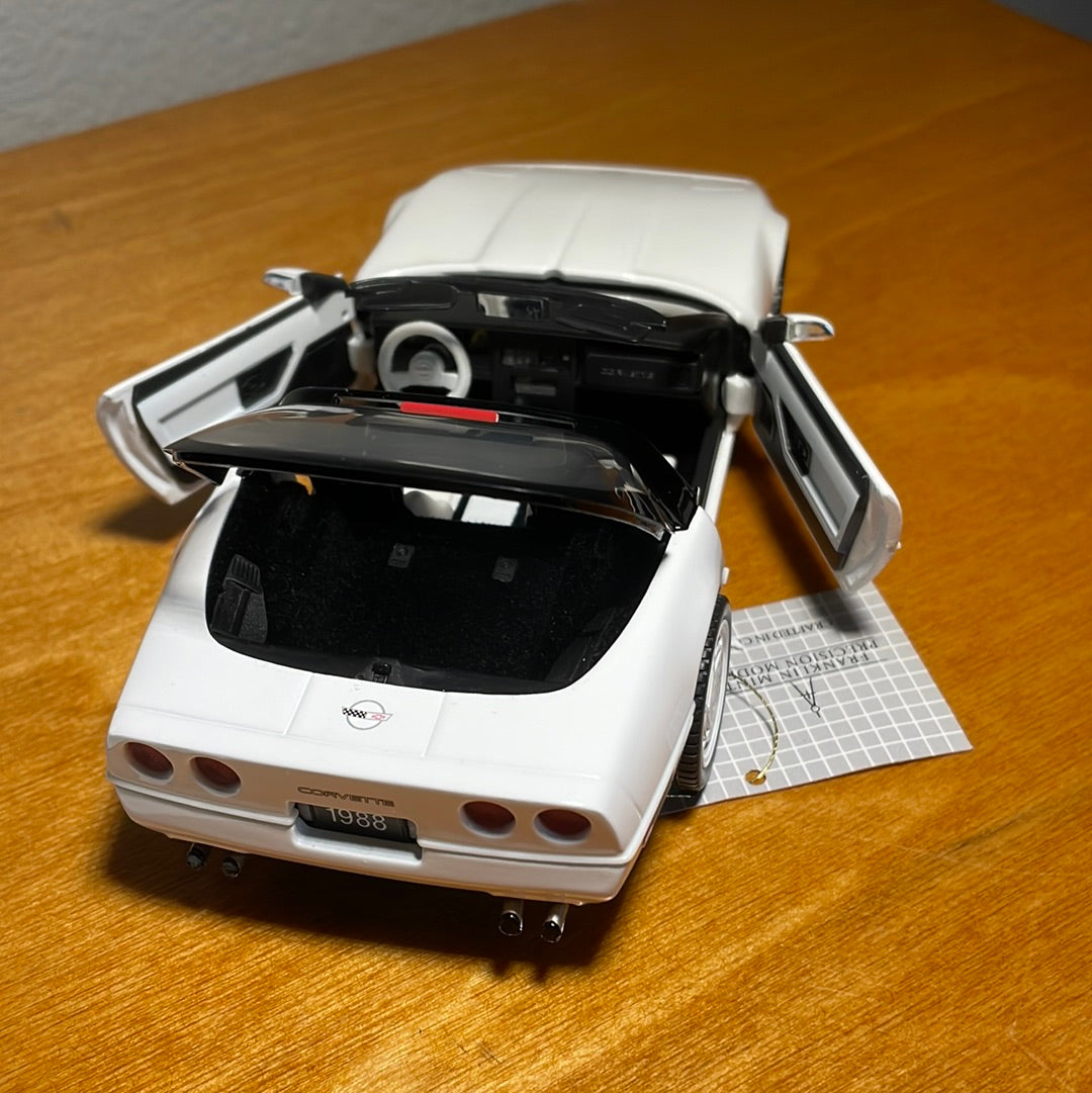 1988 Corvette - 1:24 Scale Die-Cast Replica