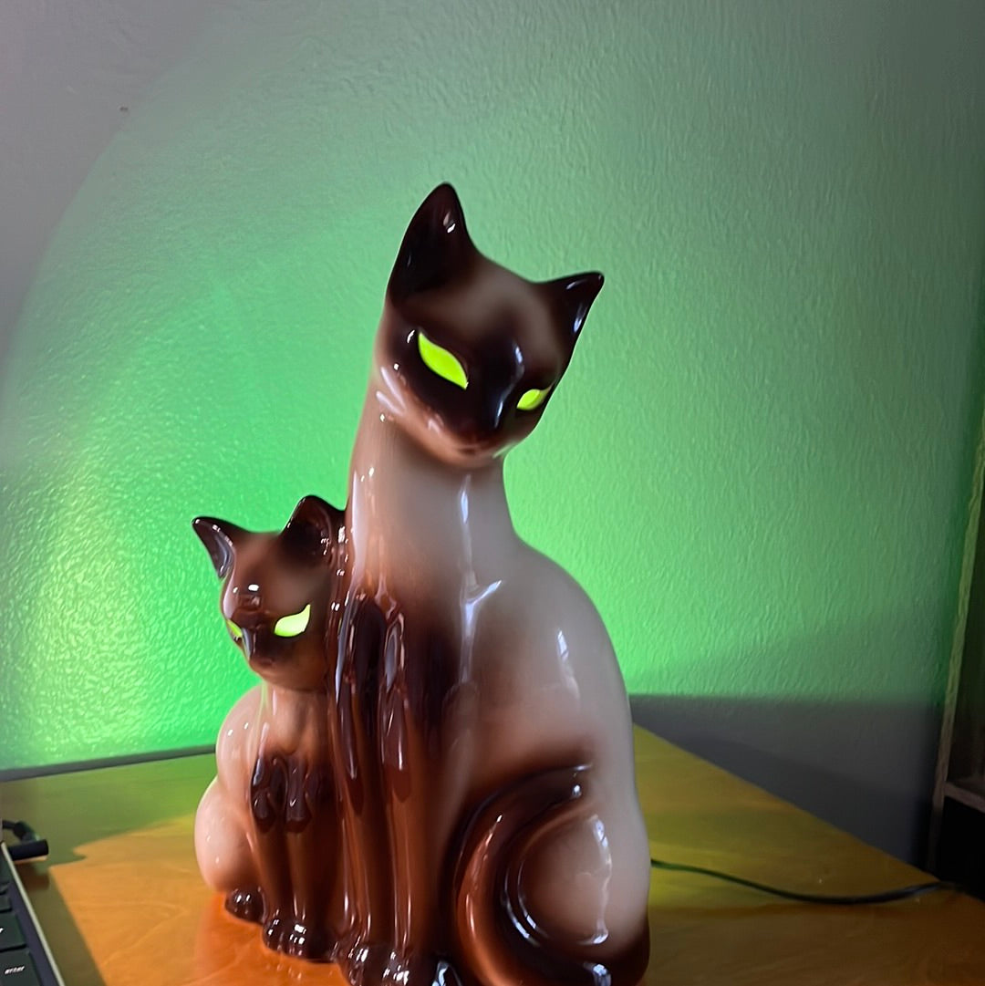 Vintage Mid-Century Siamese Cat Lamp By Howard Kron