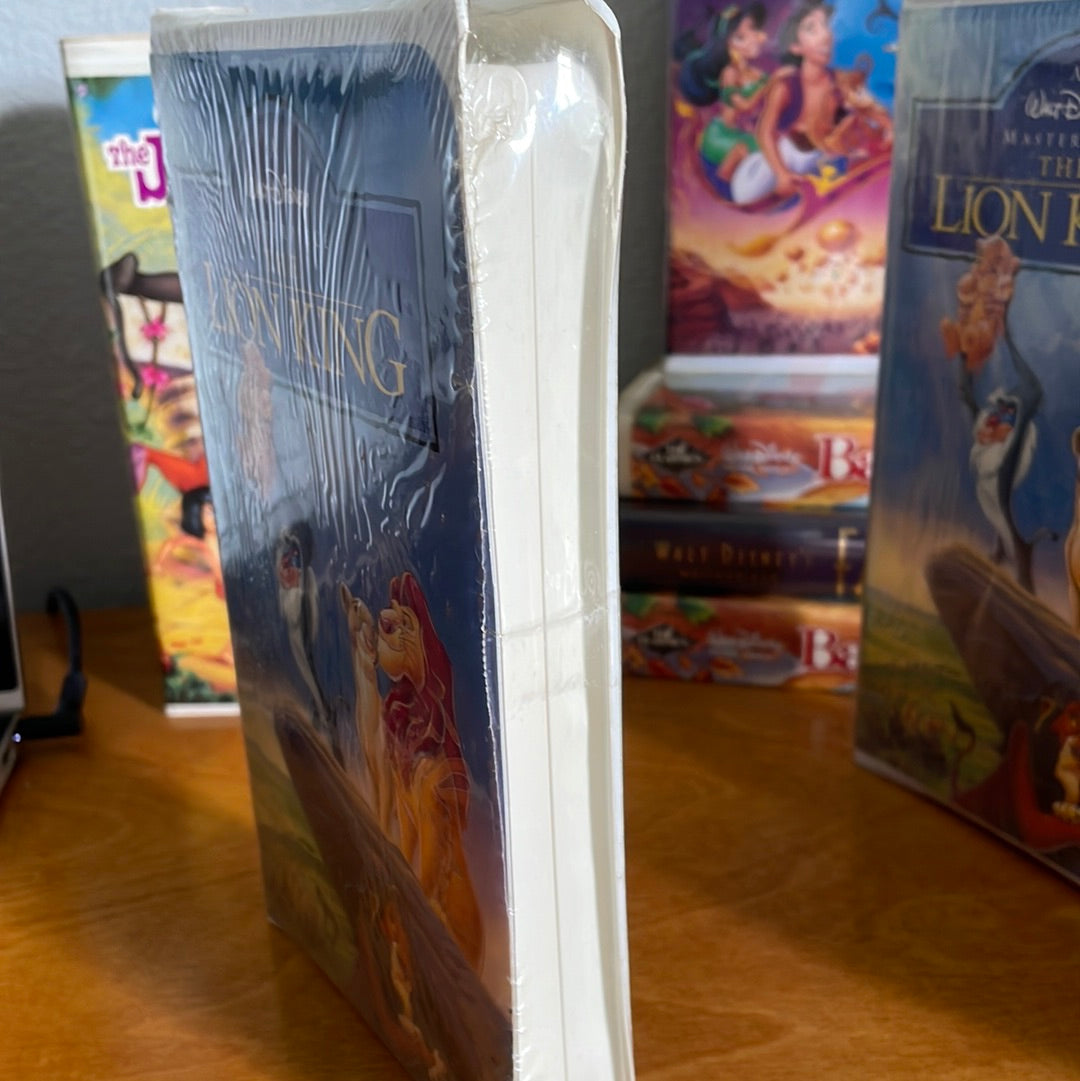 The Lion King VHS - A Walt Disney Masterpiece Collection.