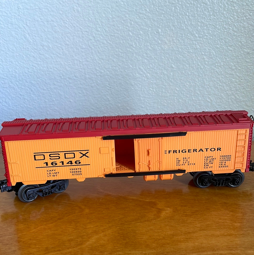 Lionel Dairy Dispatch Reefer - Model # 70-5713-200