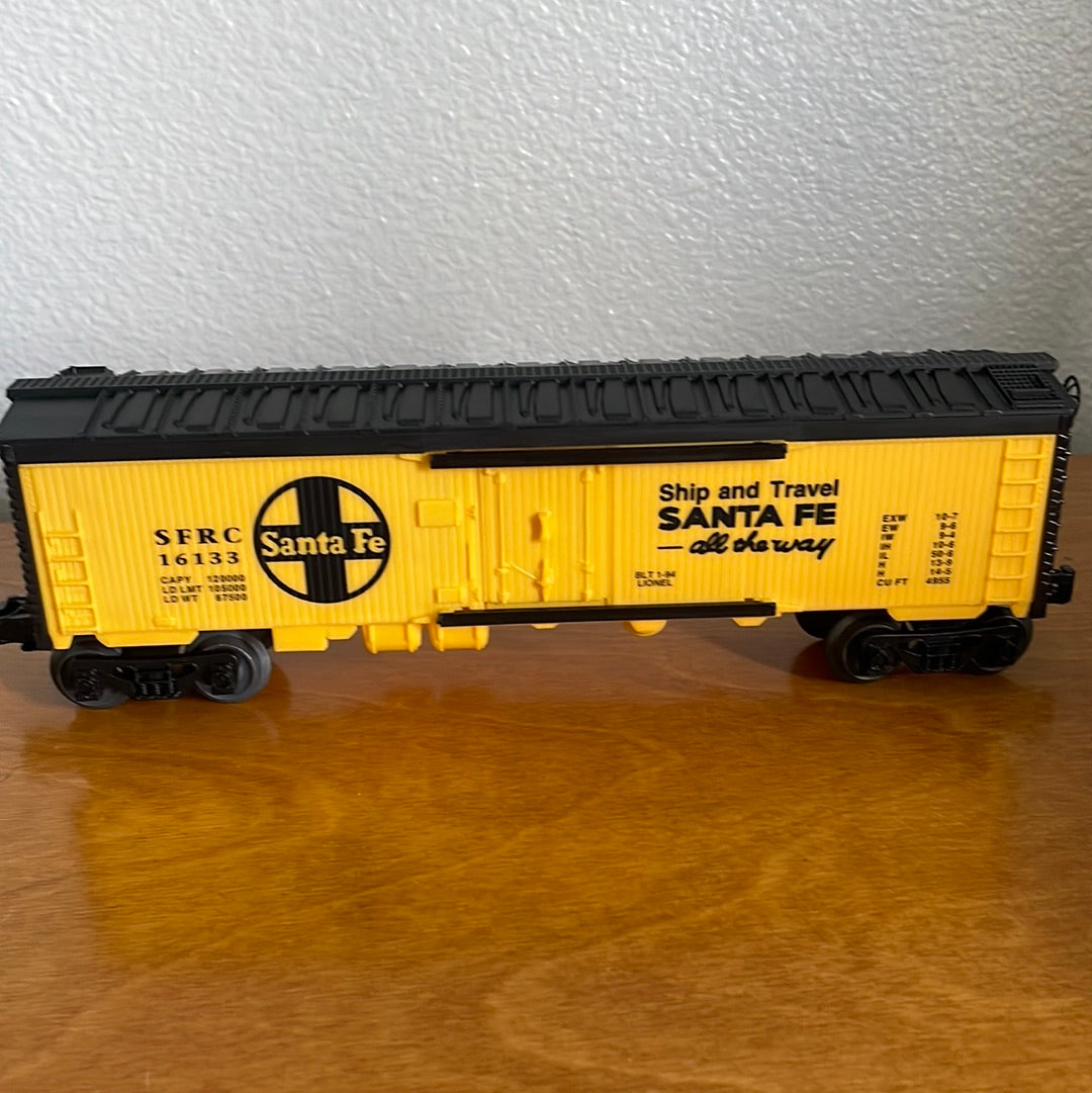 Lionel Santa Fe Reefer Box Car - Model No. 70-5713-200